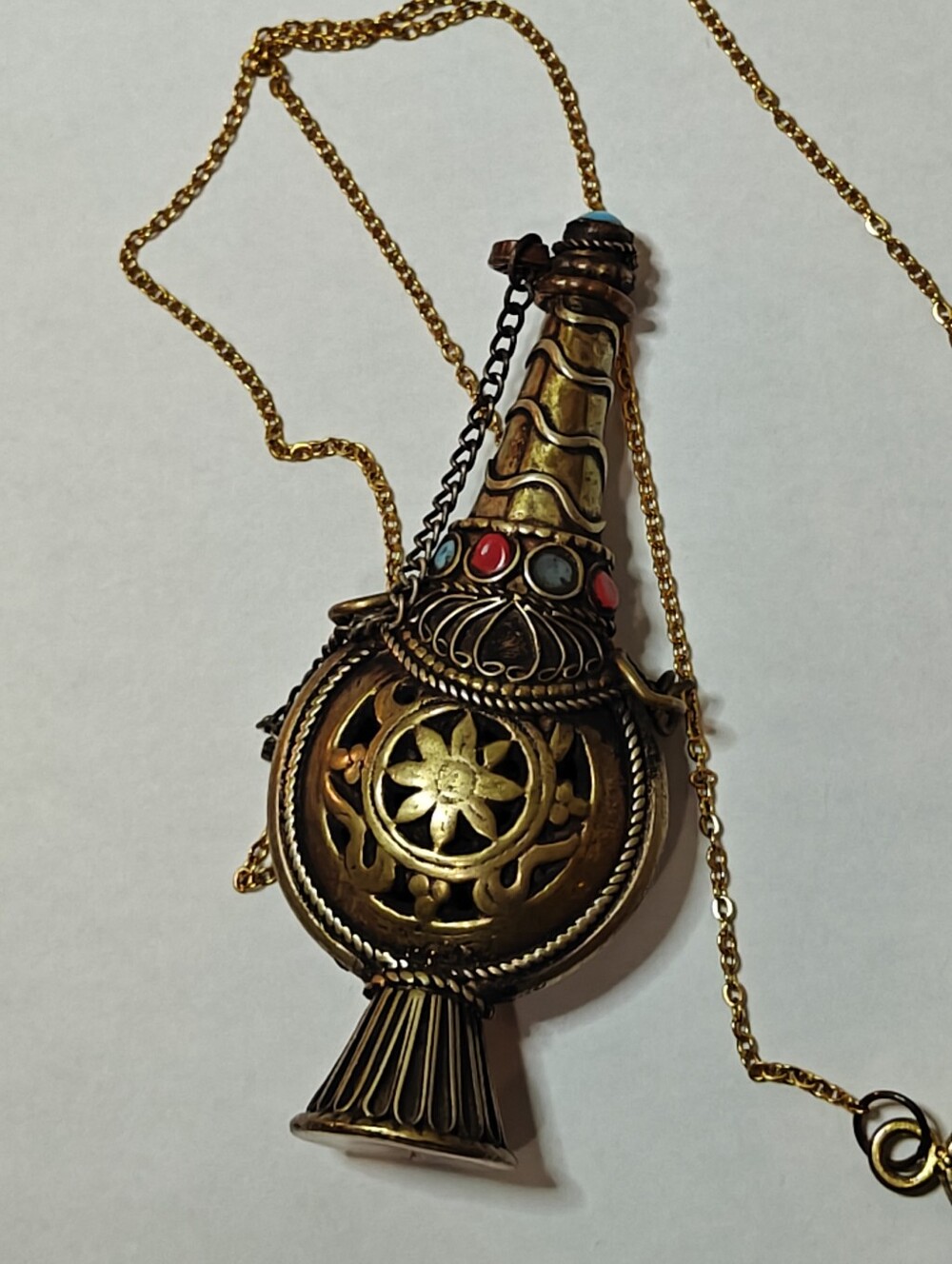 Vintage Tibetan Perfume / Snuff Bottle Pendant Necklace